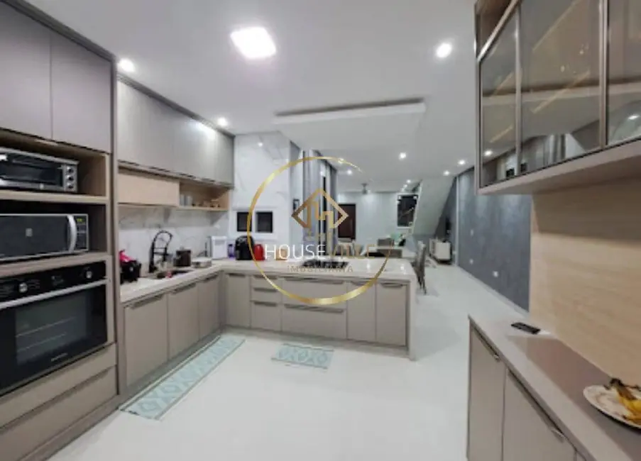 Casa com 3 quartos à venda, 162m2 em Sao Jose Dos Campos - SP - imagem 5 Foto 5 de Casa com 3 quartos à venda, 162m2 em Sao Jose Dos Campos - SP