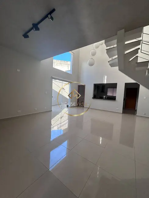 Foto 2 de Casa de Condomínio com 3 quartos à venda, 280m2 em Jardim Crystal Park, Jacarei - SP