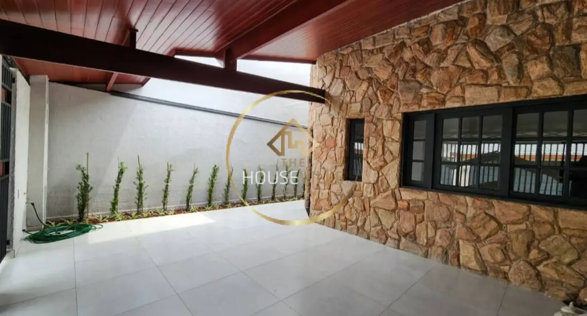 Foto 8 de Casa com 3 quartos à venda, 120m2 em Jardim Altos de Santana II, Jacarei - SP