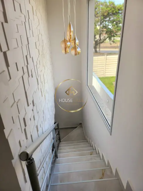 Foto 8 de Casa de Condomínio com 3 quartos à venda, 212m2 em Jardim Jacinto, Jacarei - SP