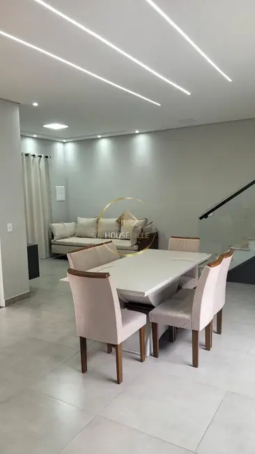 Foto 8 de Casa com 2 quartos à venda, 168m2 em Loteamento Villa Branca, Jacarei - SP