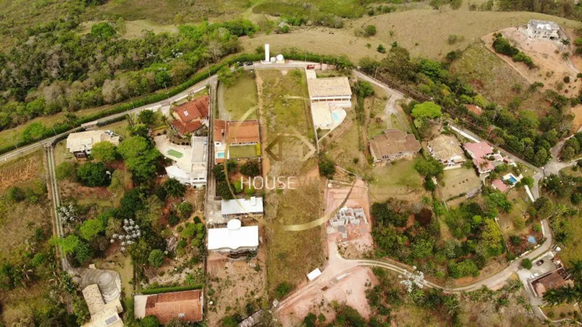 Foto 1 de Chácara à venda, 2004m2 em Sao Jose Dos Campos - SP