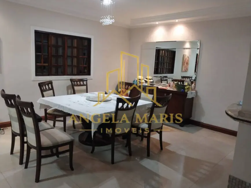 Casa com 3 quartos à venda, 289m2 em Sao Jose Dos Campos - SP - imagem 2 Foto 2 de Casa com 3 quartos à venda, 289m2 em Sao Jose Dos Campos - SP