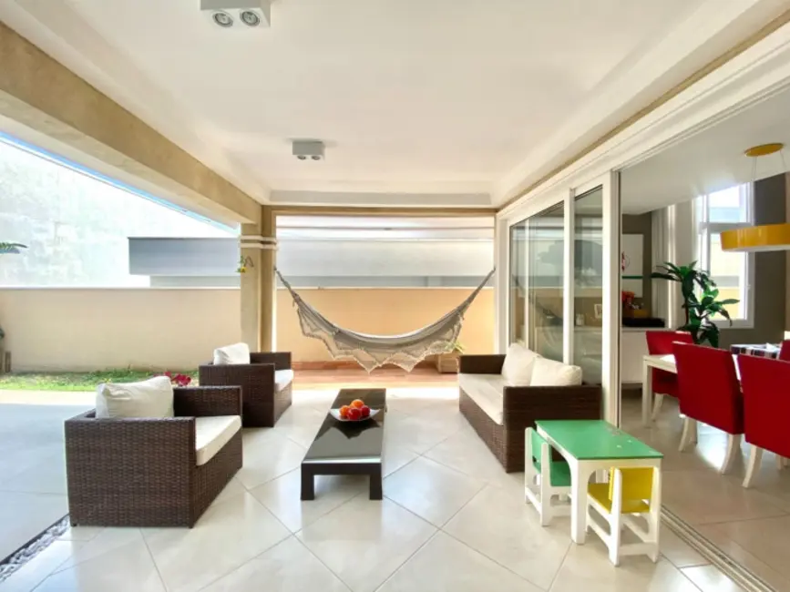 Foto 6 de Sobrado com 4 quartos à venda, 370m2 em Sao Jose Dos Campos - SP