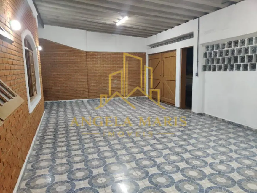 Casa com 3 quartos à venda, 170m2 em Sao Jose Dos Campos - SP - imagem 1 Foto 1 de Casa com 3 quartos à venda, 170m2 em Sao Jose Dos Campos - SP