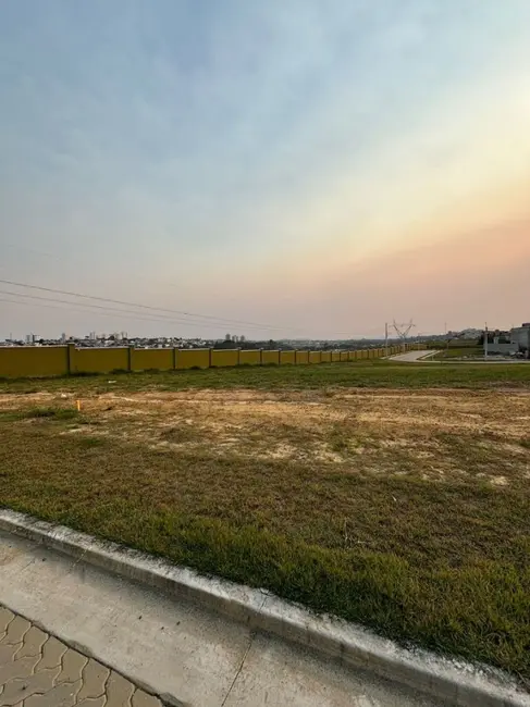 Foto 3 de Terreno / Lote à venda, 330m2 em Sao Jose Dos Campos - SP