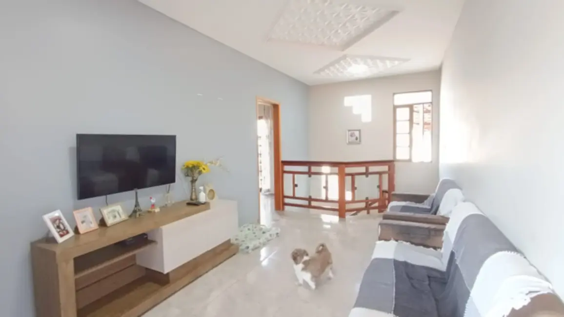 Casa com 3 quartos à venda, 170m2 em Sao Jose Dos Campos - SP - imagem 4 Foto 4 de Casa com 3 quartos à venda, 170m2 em Sao Jose Dos Campos - SP