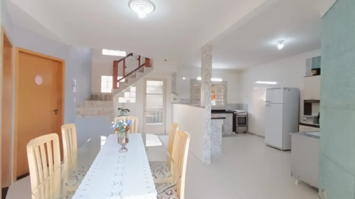 Casa com 3 quartos à venda, 170m2 em Sao Jose Dos Campos - SP - imagem 3 Foto 3 de Casa com 3 quartos à venda, 170m2 em Sao Jose Dos Campos - SP