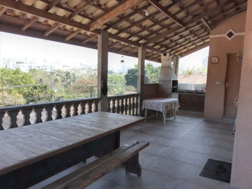 Casa com 3 quartos à venda, 170m2 em Sao Jose Dos Campos - SP - imagem 6 Foto 6 de Casa com 3 quartos à venda, 170m2 em Sao Jose Dos Campos - SP