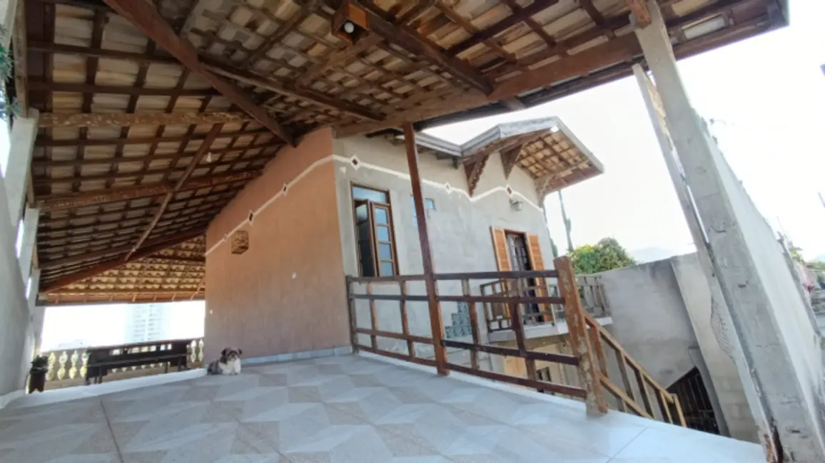 Casa com 3 quartos à venda, 170m2 em Sao Jose Dos Campos - SP - imagem 9 Foto 9 de Casa com 3 quartos à venda, 170m2 em Sao Jose Dos Campos - SP