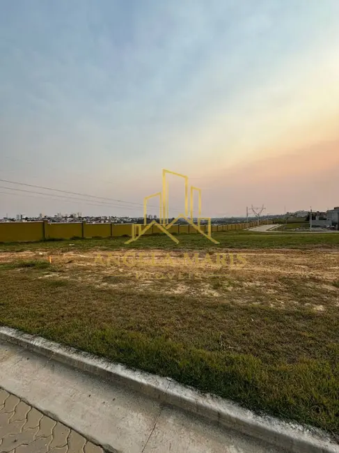 Foto 1 de Terreno / Lote à venda, 330m2 em Sao Jose Dos Campos - SP