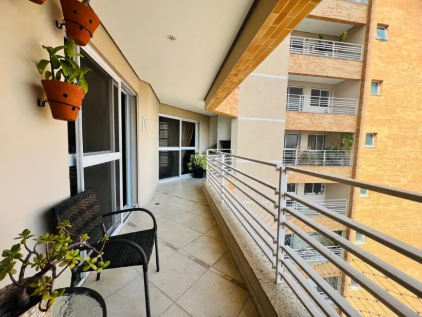 Foto 1 de Apartamento com 4 quartos à venda, 180m2 em Sao Jose Dos Campos - SP