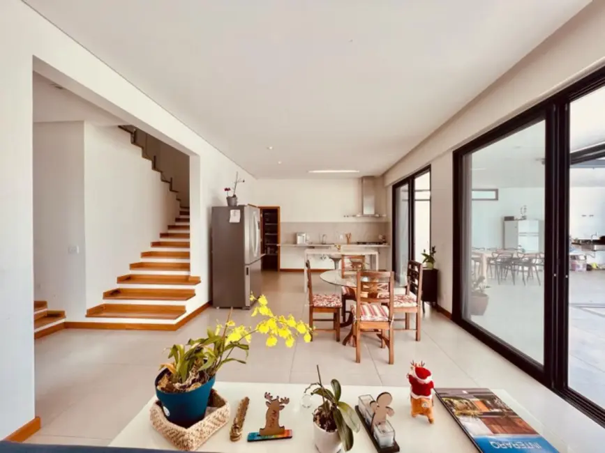 Foto 6 de Casa de Condomínio com 4 quartos à venda, 276m2 em Sao Jose Dos Campos - SP