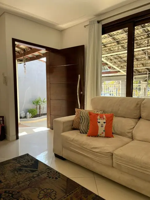 Foto 8 de Casa com 3 quartos à venda, 120m2 em Sao Jose Dos Campos - SP