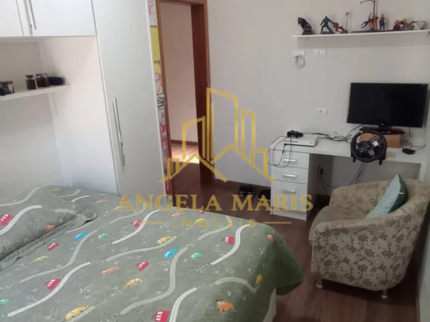 Foto 8 de Casa com 3 quartos à venda, 215m2 em Jacarei - SP