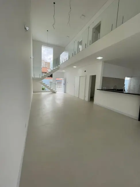 Foto 3 de Casa de Condomínio com 3 quartos à venda, 243m2 em Jacarei - SP