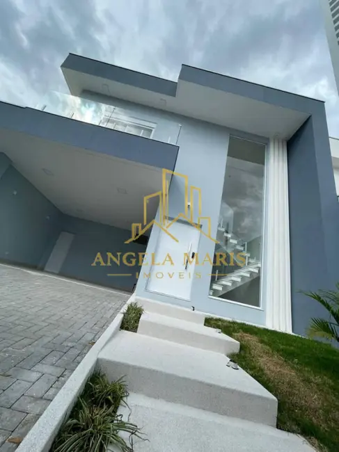 Foto 5 de Casa de Condomínio com 3 quartos à venda, 243m2 em Jacarei - SP