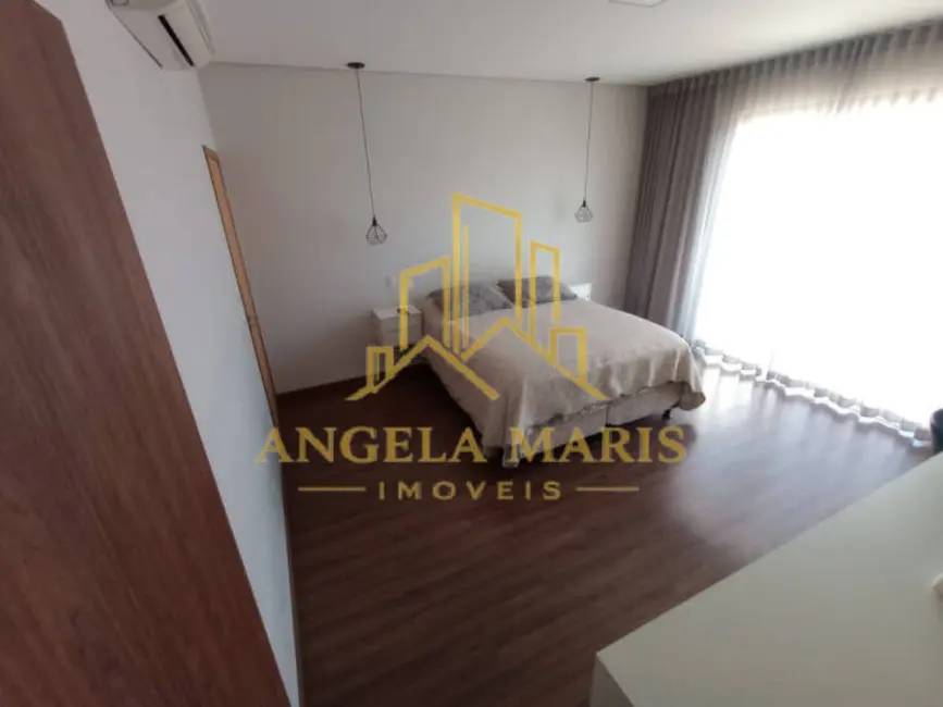 Foto 8 de Casa com 3 quartos à venda, 215m2 em Jacarei - SP