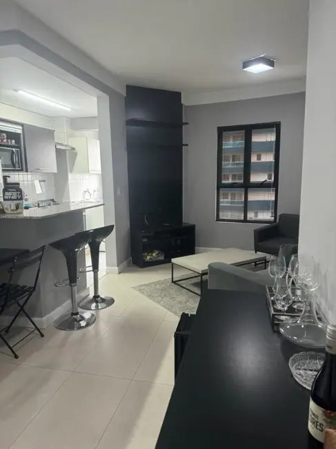 Foto 1 de Apartamento com 1 quarto à venda, 52m2 em Sao Jose Dos Campos - SP