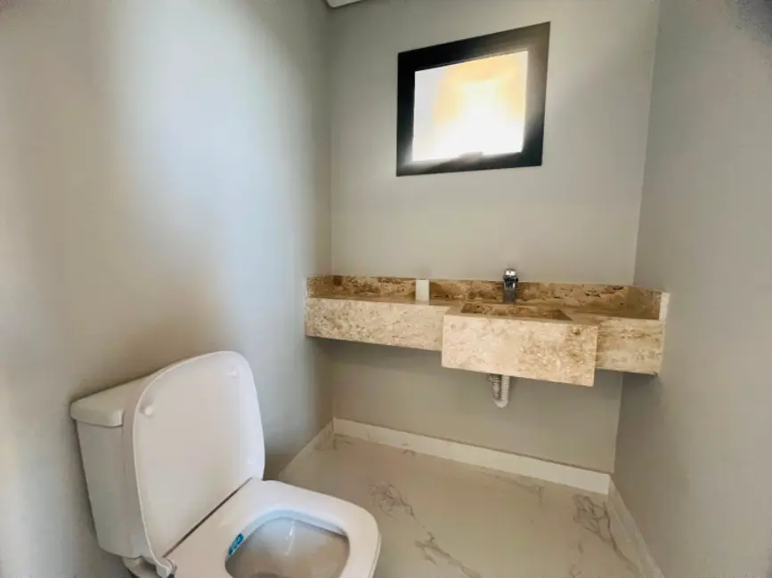 Foto 9 de Sobrado com 3 quartos à venda, 233m2 em Sao Jose Dos Campos - SP