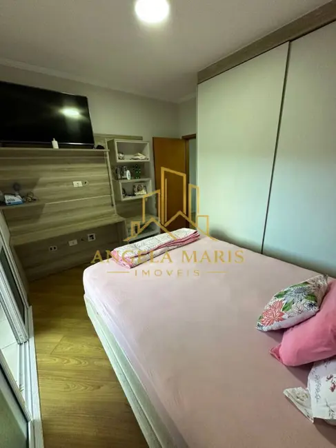 Casa com 3 quartos à venda, 194m2 em Parque Califórnia, Jacarei - SP - imagem 9 Foto 9 de Casa com 3 quartos à venda, 194m2 em Parque Califórnia, Jacarei - SP