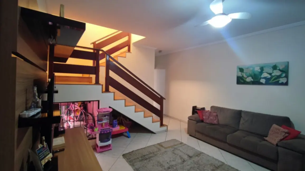 Foto 3 de Casa com 3 quartos à venda, 90m2 em Sao Jose Dos Campos - SP