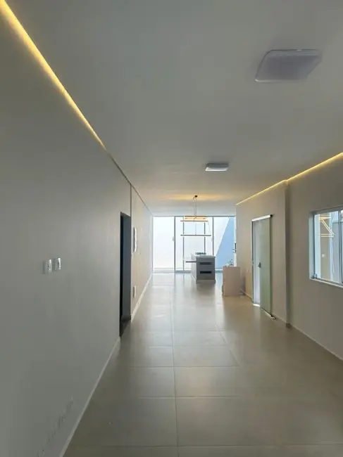 Foto 1 de Casa com 4 quartos à venda, 170m2 em Sao Jose Dos Campos - SP