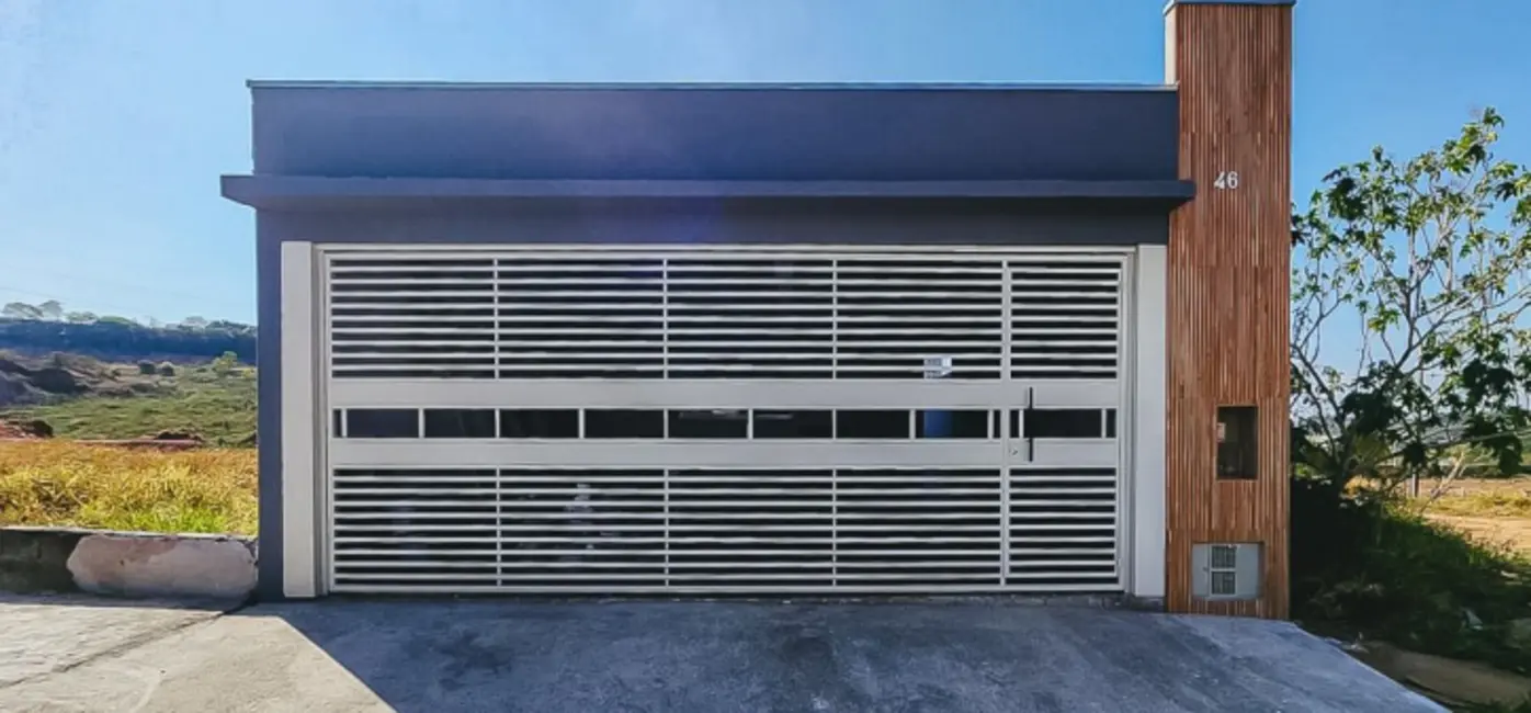 Foto 1 de Casa com 2 quartos à venda, 170m2 em Sao Jose Dos Campos - SP