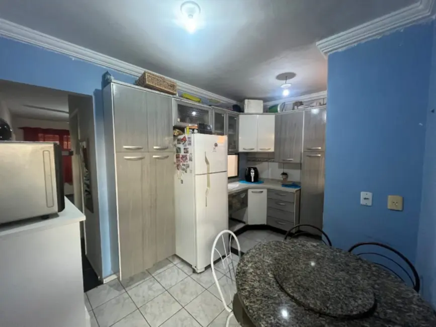 Foto 4 de Casa com 2 quartos à venda, 50m2 em Sao Jose Dos Campos - SP