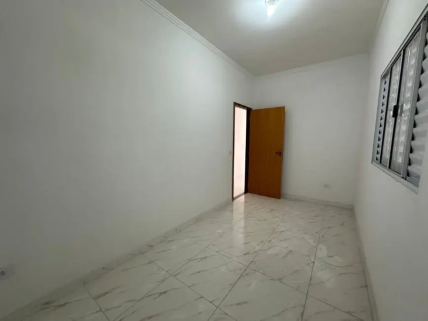 Foto 3 de Casa com 2 quartos à venda, 67m2 em Jardim Emília, Jacarei - SP