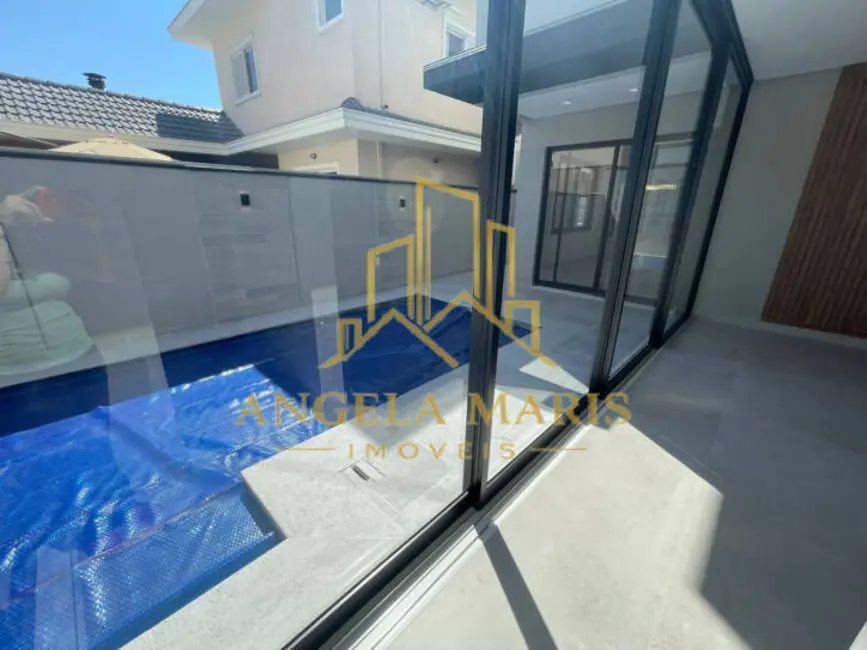 Casa de Condomínio com 4 quartos à venda, 270m2 em Sao Jose Dos Campos - SP - imagem 5 Foto 5 de Casa de Condomínio com 4 quartos à venda, 270m2 em Sao Jose Dos Campos - SP