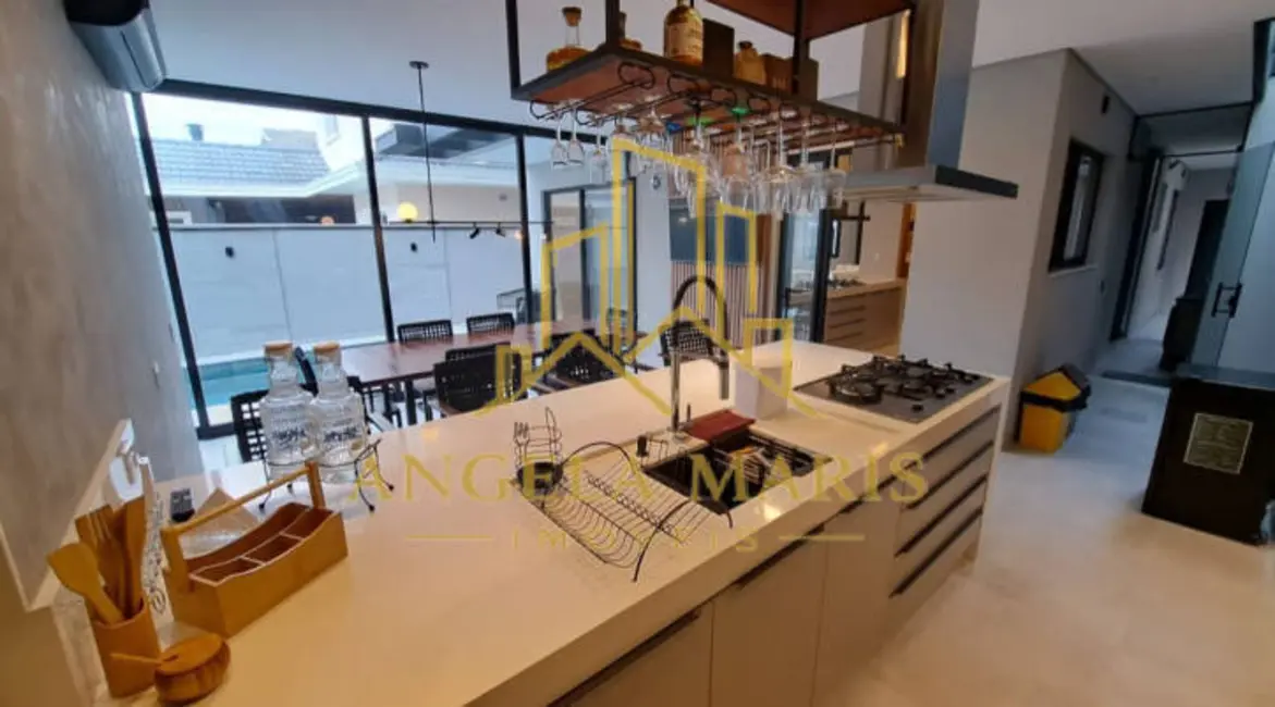 Casa de Condomínio com 4 quartos à venda, 270m2 em Sao Jose Dos Campos - SP - imagem 8 Foto 8 de Casa de Condomínio com 4 quartos à venda, 270m2 em Sao Jose Dos Campos - SP