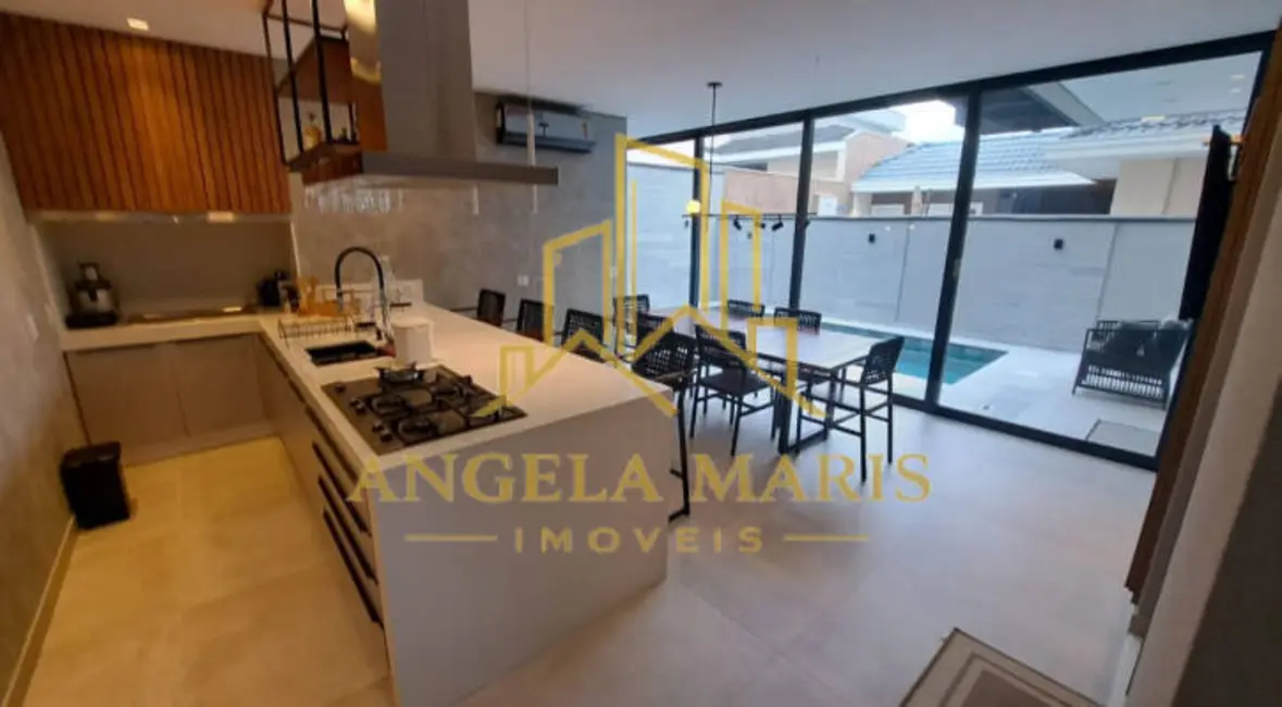 Casa de Condomínio com 4 quartos à venda, 270m2 em Sao Jose Dos Campos - SP - imagem 4 Foto 4 de Casa de Condomínio com 4 quartos à venda, 270m2 em Sao Jose Dos Campos - SP
