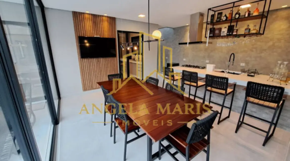 Casa de Condomínio com 4 quartos à venda, 270m2 em Sao Jose Dos Campos - SP - imagem 2 Foto 2 de Casa de Condomínio com 4 quartos à venda, 270m2 em Sao Jose Dos Campos - SP