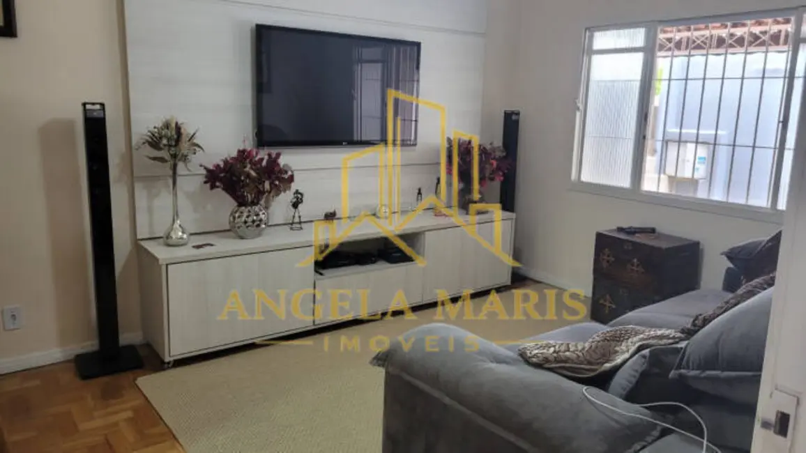 Foto 2 de Casa com 4 quartos à venda, 200m2 em Sao Jose Dos Campos - SP