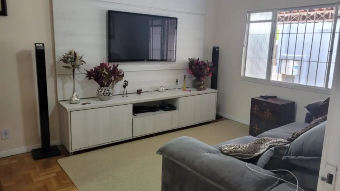 Foto 1 de Casa com 4 quartos à venda, 200m2 em Sao Jose Dos Campos - SP