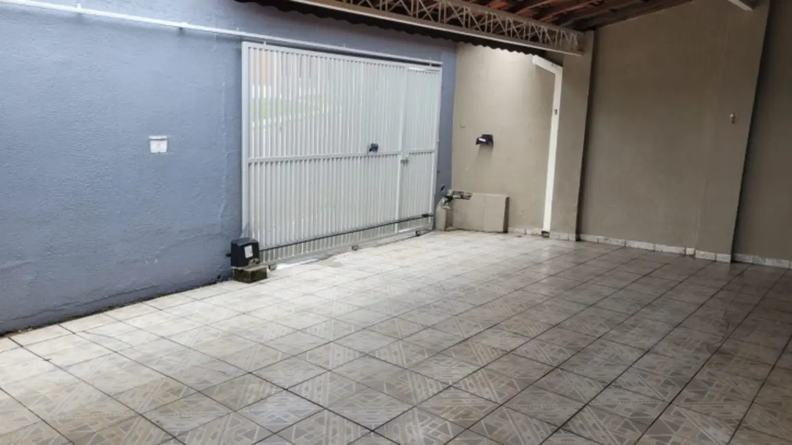 Foto 2 de Casa com 4 quartos à venda, 200m2 em Sao Jose Dos Campos - SP