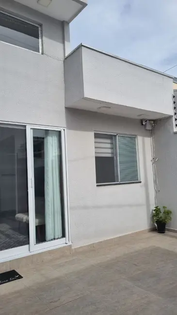 Foto 3 de Casa com 3 quartos à venda, 87m2 em Sao Jose Dos Campos - SP