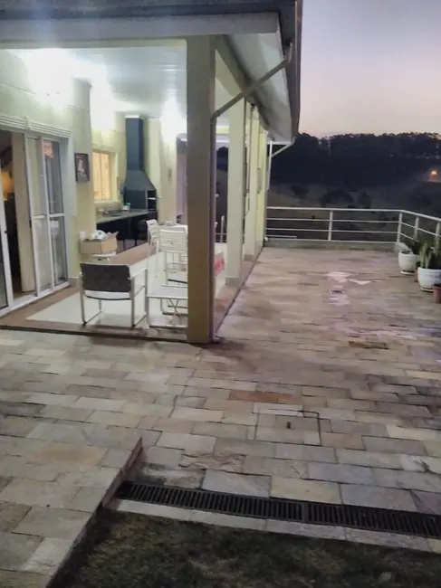 Foto 4 de Casa com 4 quartos à venda, 381m2 em Rio Comprido, Jacarei - SP