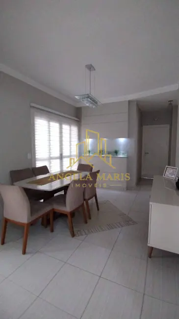 Foto 7 de Casa com 3 quartos à venda, 180m2 em Parque Califórnia, Jacarei - SP