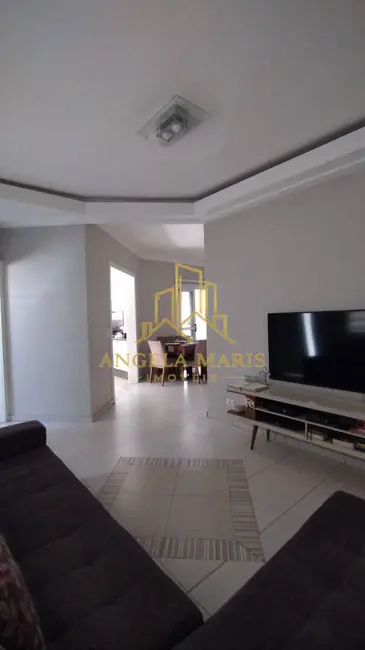 Foto 6 de Casa com 3 quartos à venda, 180m2 em Parque Califórnia, Jacarei - SP