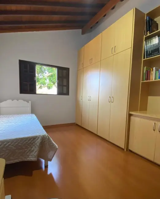 Foto 9 de Sobrado com 5 quartos à venda, 237m2 em Sao Jose Dos Campos - SP