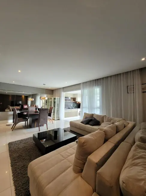 Apartamento com 3 quartos à venda, 172m2 em Sao Jose Dos Campos - SP - imagem 7 Foto 7 de Apartamento com 3 quartos à venda, 172m2 em Sao Jose Dos Campos - SP