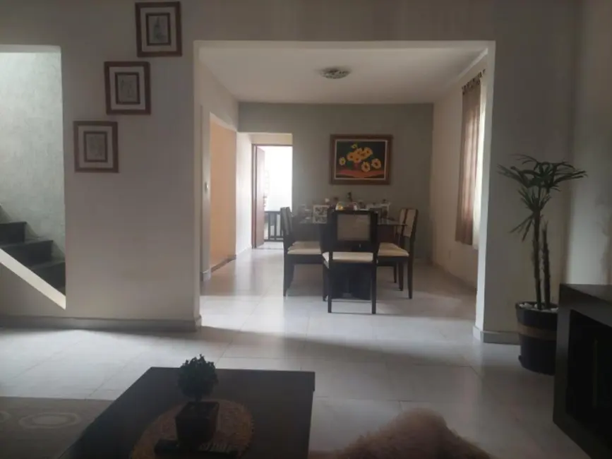 Sobrado com 4 quartos à venda, 385m2 em Sao Jose Dos Campos - SP - imagem 6 Foto 6 de Sobrado com 4 quartos à venda, 385m2 em Sao Jose Dos Campos - SP