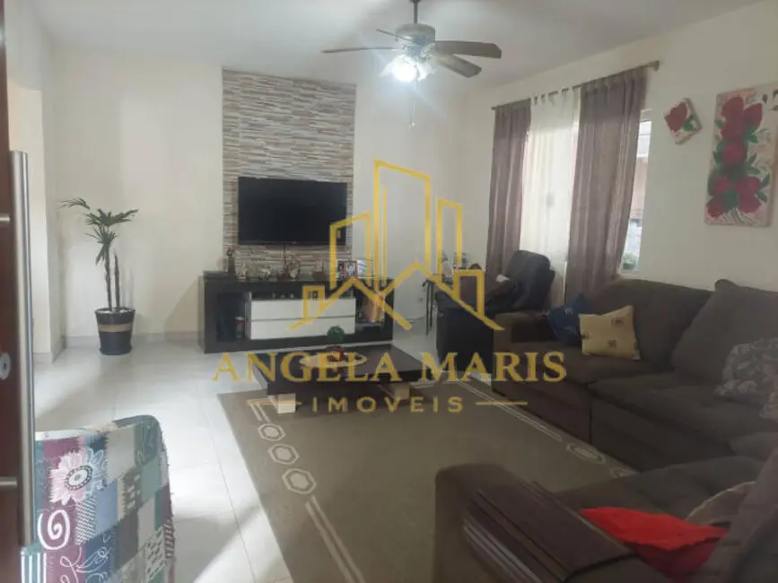Casa com 4 quartos à venda, 385m2 em Sao Jose Dos Campos - SP - imagem 2 Foto 2 de Casa com 4 quartos à venda, 385m2 em Sao Jose Dos Campos - SP