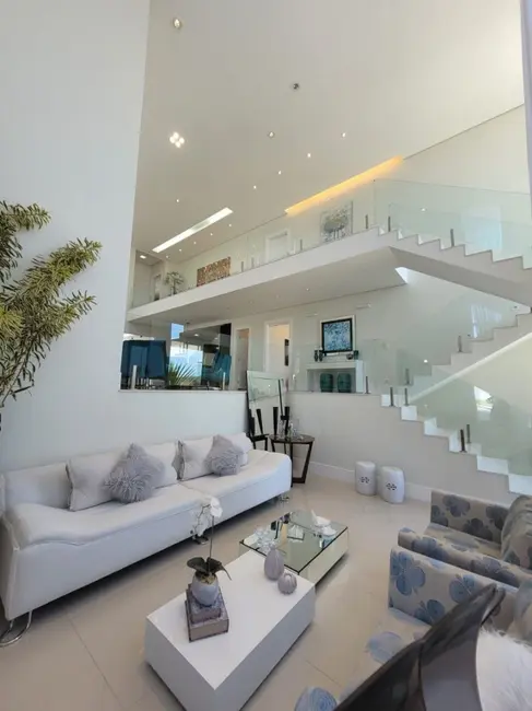 Foto 7 de Sobrado com 4 quartos à venda e para alugar, 347m2 em Sao Jose Dos Campos - SP