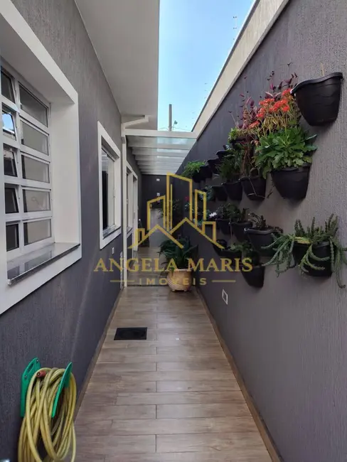 Foto 9 de Casa com 4 quartos à venda, 180m2 em Loteamento Villa Branca, Jacarei - SP