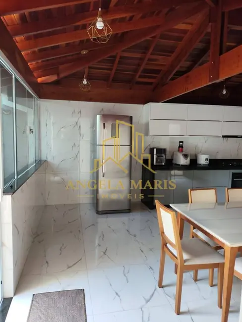 Foto 3 de Casa com 4 quartos à venda, 180m2 em Loteamento Villa Branca, Jacarei - SP