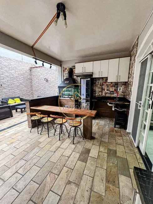Foto 2 de Casa com 4 quartos à venda, 254m2 em Sao Jose Dos Campos - SP
