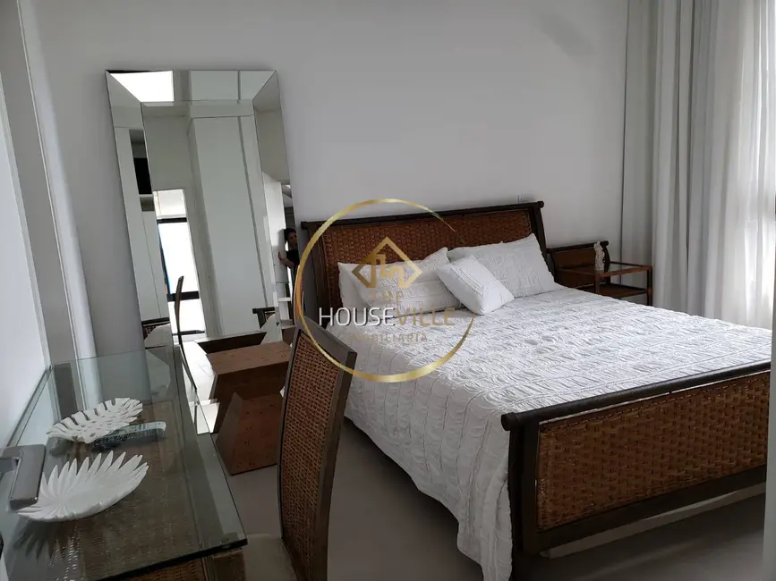 Foto 9 de Casa de Condomínio com 3 quartos à venda, 450m2 em Sao Jose Dos Campos - SP